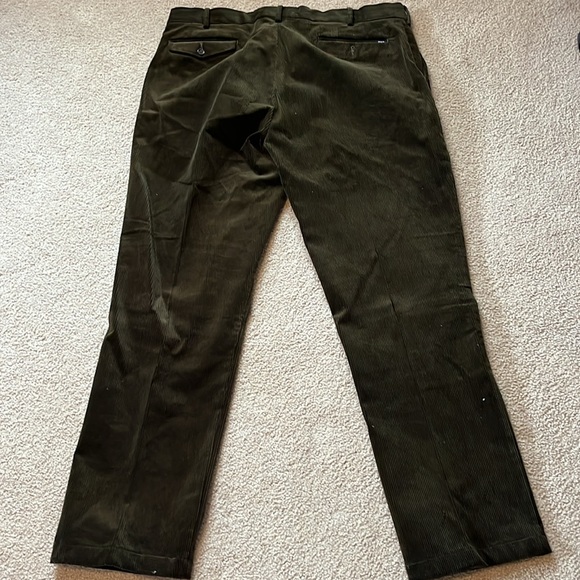 Men’s Polo brown with an olive cast to them corduroy pants size 40 x 32. - Picture 6 of 7